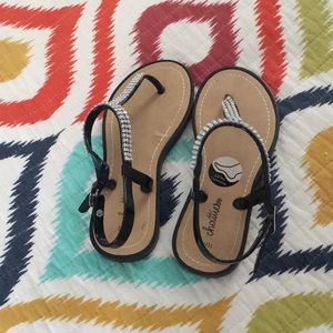 Girls thong sandals size 11/12